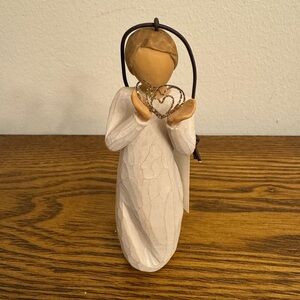 NWT Willow Tree "Lots of Love" Susan Lordi Angel Ornament Figurine